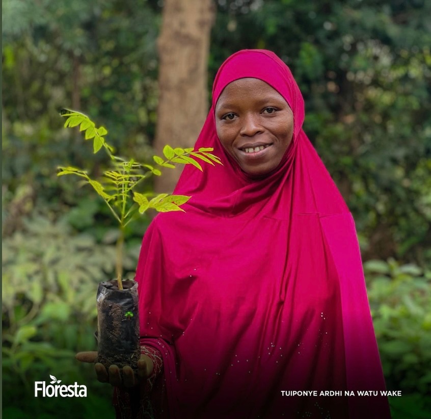 In ensuring that the community receives the right education on environmental care, @floresta_tz emphasizes educating on growing trees in the right place and at the right time.
This education is provided through social groups of small financial services managed by Floresta Tanzania Organization, as well as religious institutions and schools closely cooperating with Floresta Tanzania.